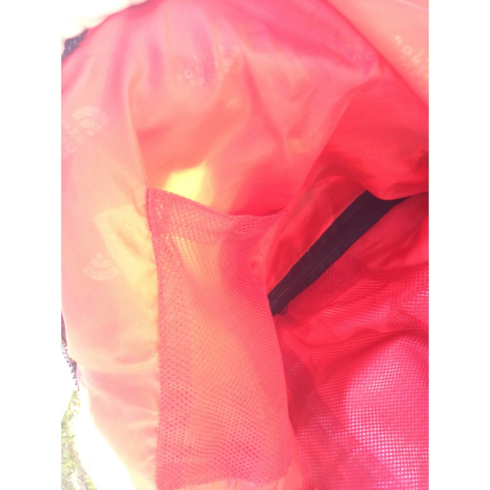 The North Face medium Summit series jacket coat red black gore-tex waterproof - Picture 13 of 14
